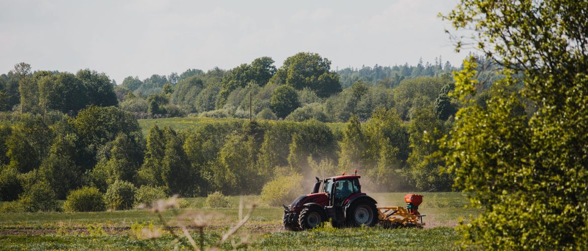 tractor-working-on-a-farming-field-2024-12-02-22-35-07-utc tractor-working-on-a-farming-field-2024-12-02-22-35-07-utc